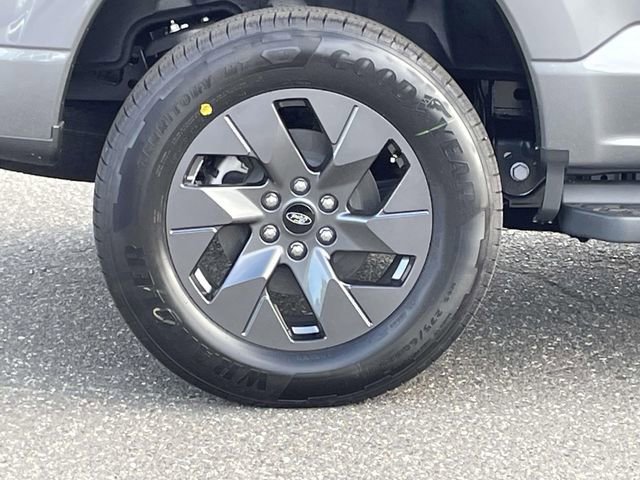 New 2025 Ford F150 Lightning Lariat image 7
