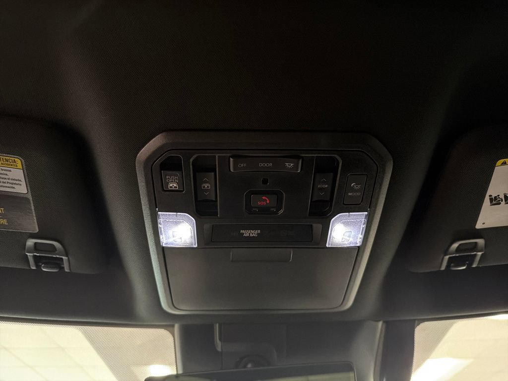 Used 2024 Toyota Tundra Platinum AWD/4WD image 16
