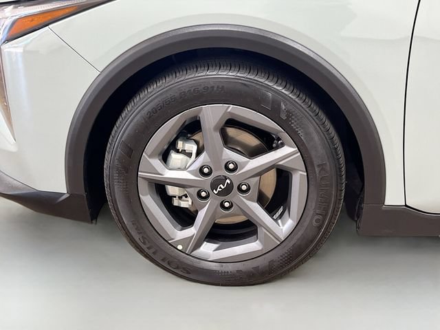 Certified 2025 Kia K4 FWD image 29