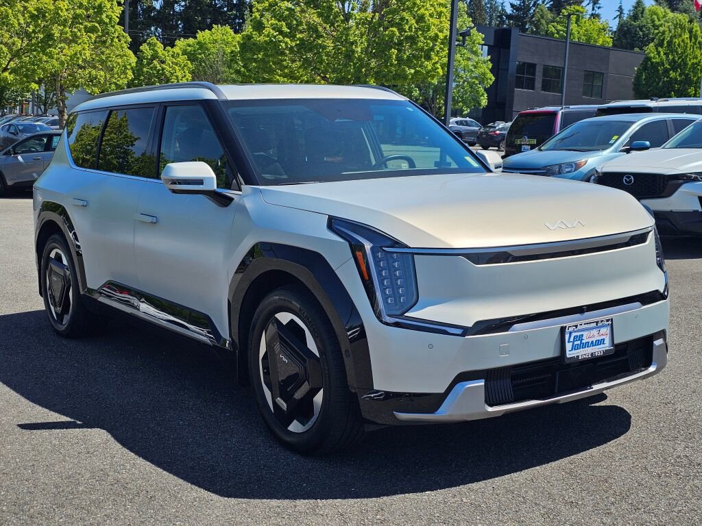Certified 2024 Kia EV9 Land AWD/4WD image 3