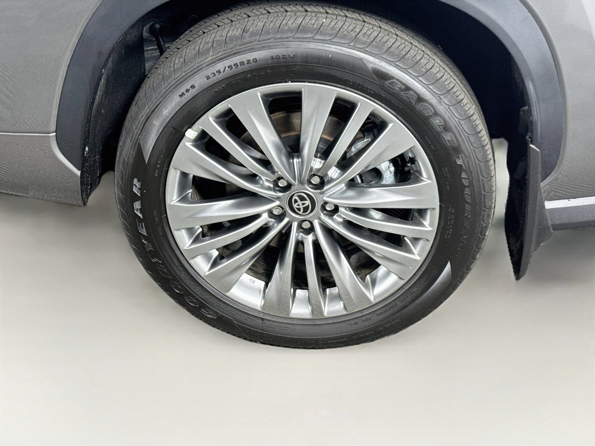 Used 2026 Toyota Highlander Platinum AWD/4WD image 9