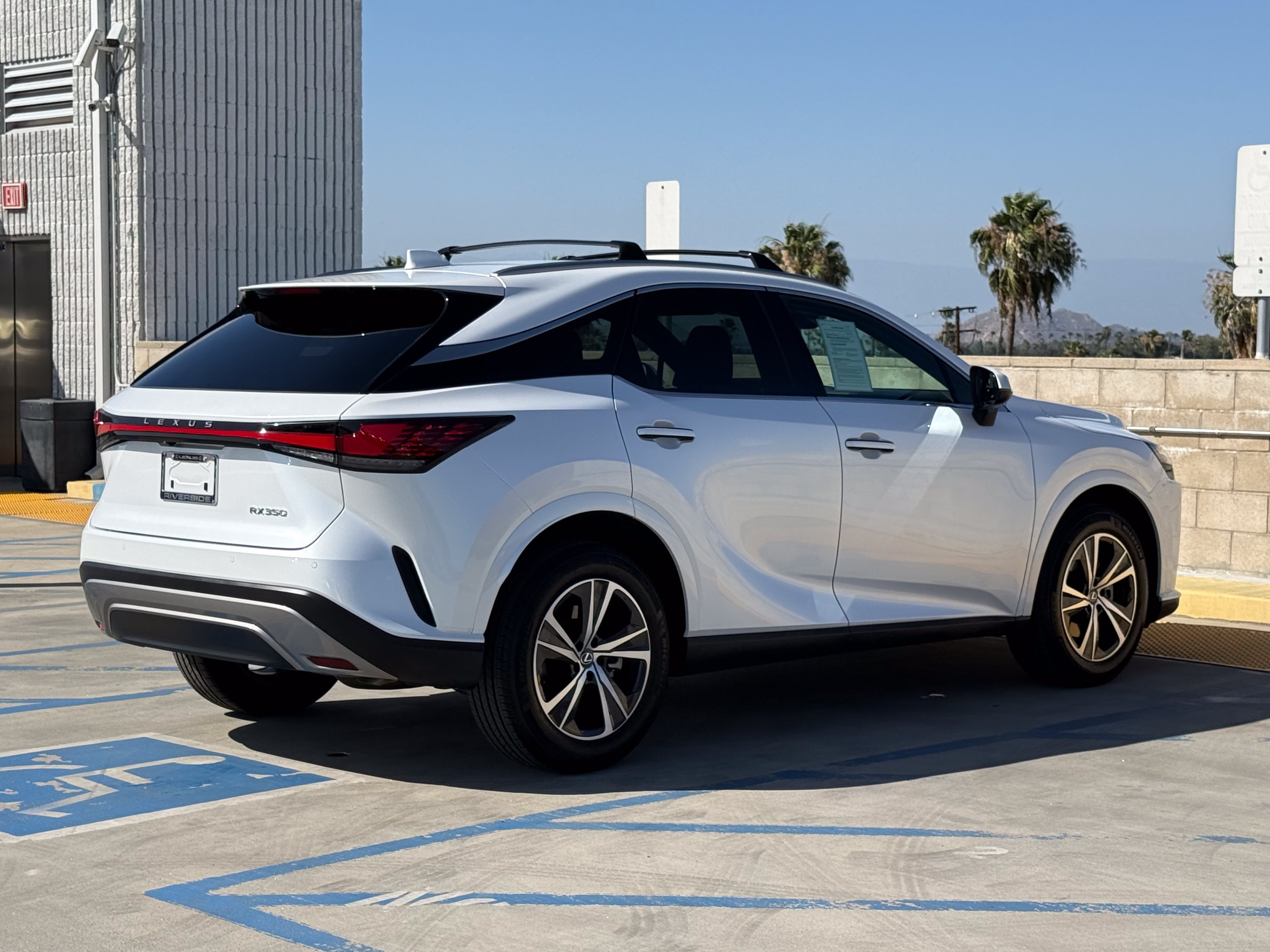 Certified 2025 Lexus RX 350 FWD w/ Technology Package image 11