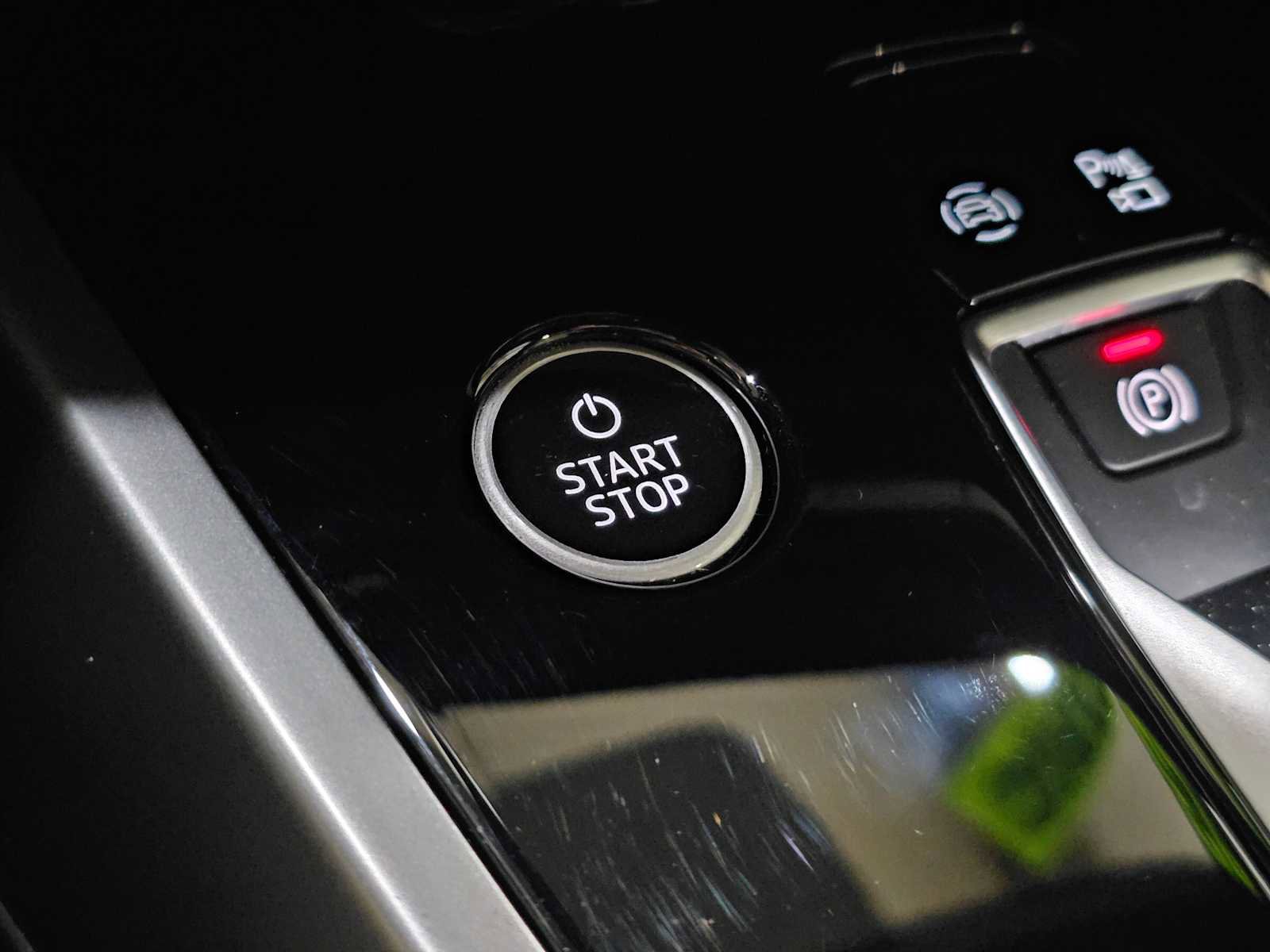 Used 2023 Audi Q4 e-tron Premium Plus w/ Premium Plus image 34