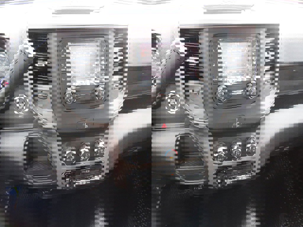 New 2023 RAM 4500 Tradesman image 19