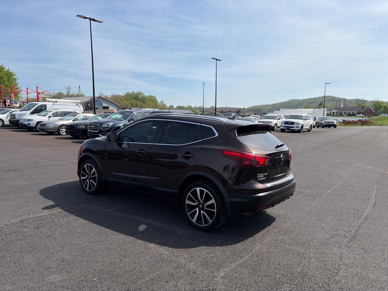Used 2017 Nissan Rogue Sport SL w/ SL Premium Package AWD/4WD image 5