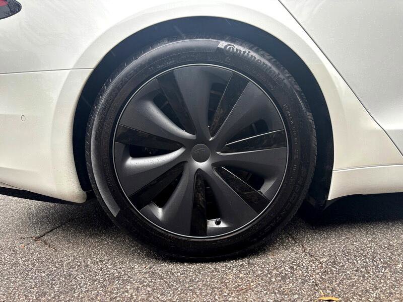 Used 2022 Tesla Model S AWD image 14