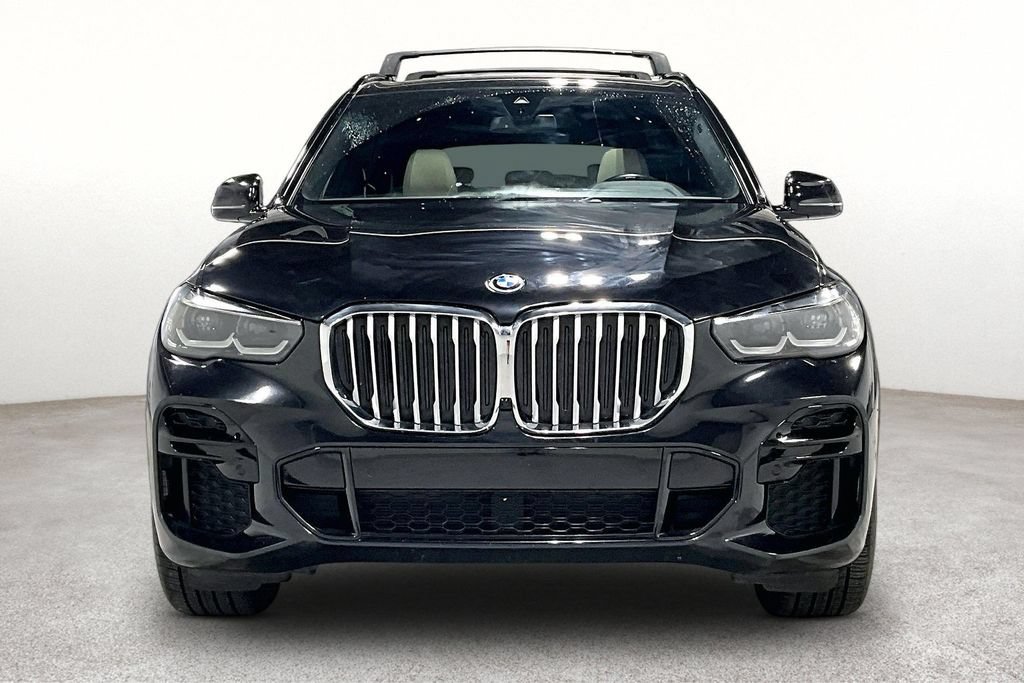 Used 2022 BMW X5 xDrive45e w/ M Sport Package AWD/4WD image 4