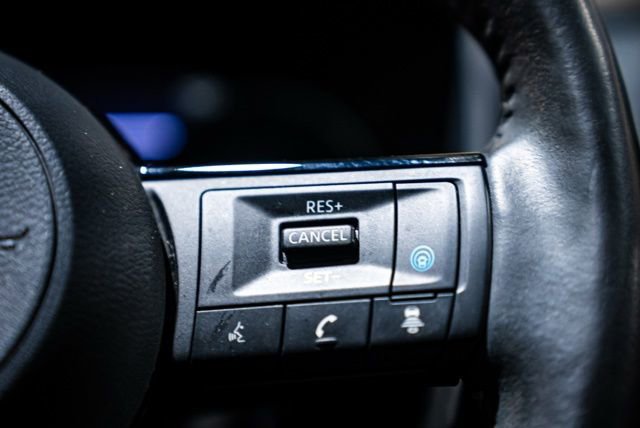 Used 2021 Nissan Rogue SV w/ Premium Package image 21