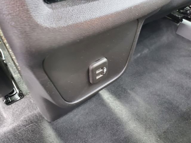 Certified 2024 Chevrolet Equinox LT w/ LPO, Floor Liner Package FWD image 15