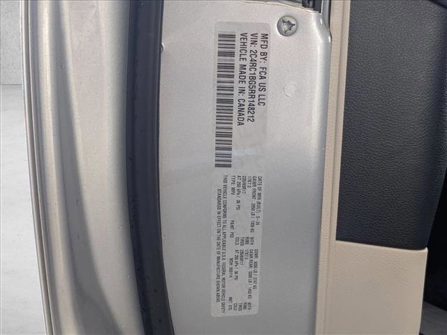 Used 2024 Chrysler Pacifica Touring-L image 25