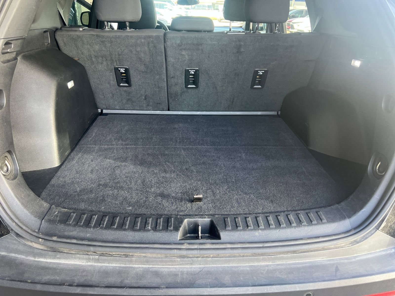 Used 2025 Chevrolet Equinox LT image 31
