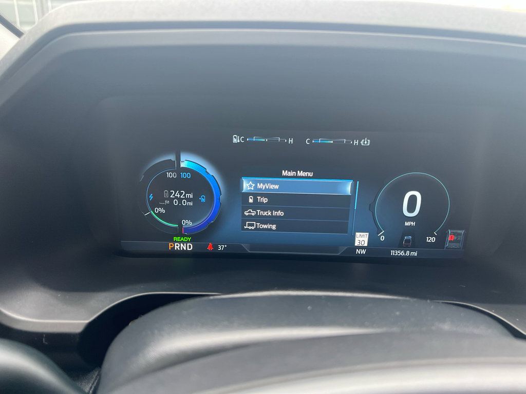 Used 2024 Ford F150 Lightning Flash image 13