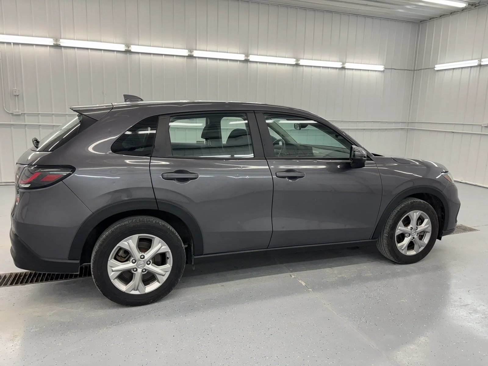 Used 2025 Honda HR-V LX image 4