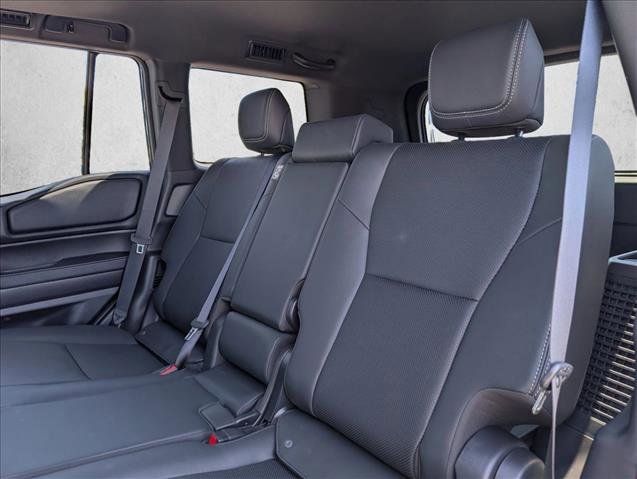Certified 2024 Toyota Land Cruiser image 26