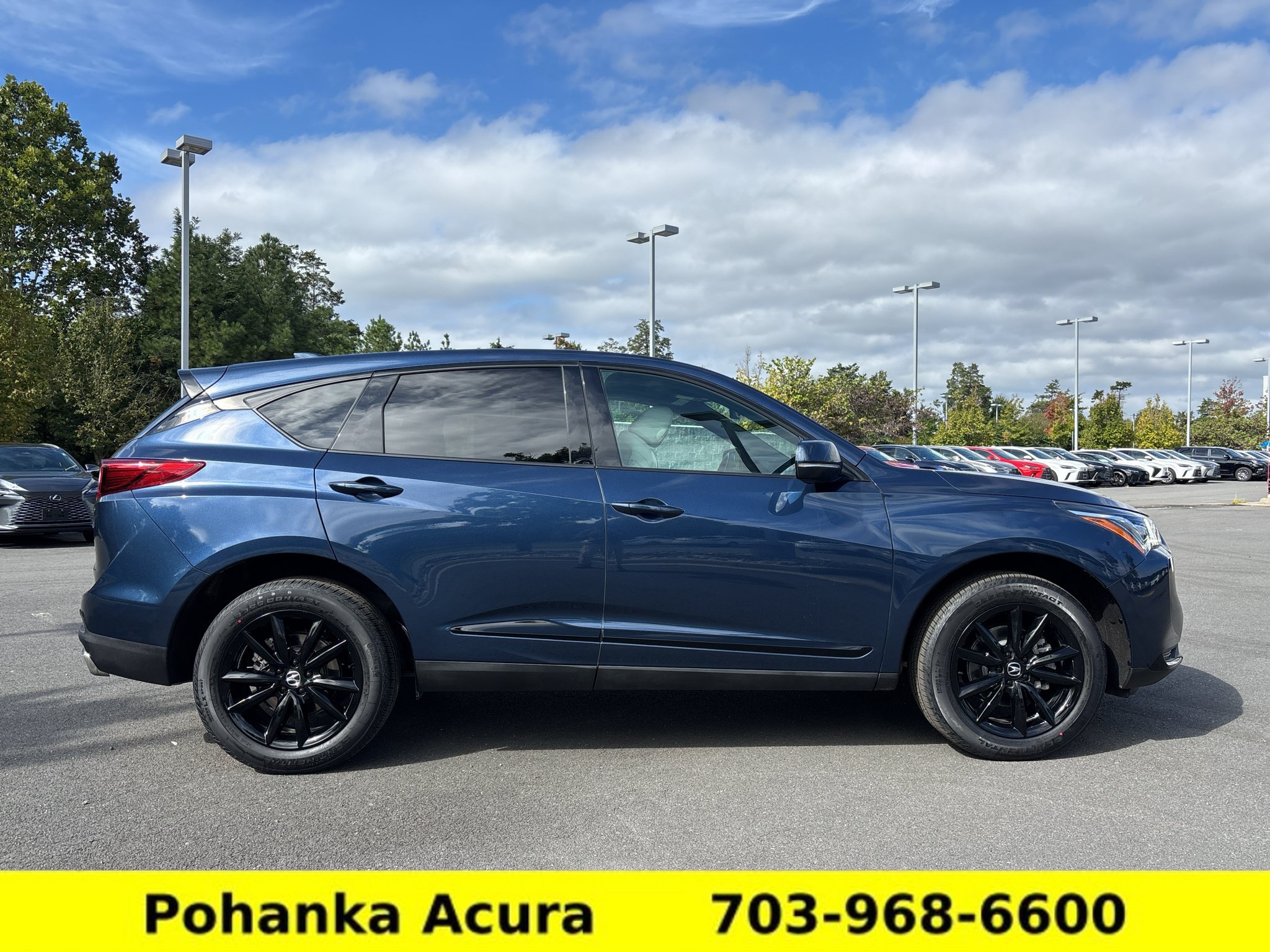 Used 2025 Acura RDX SH-AWD image 7