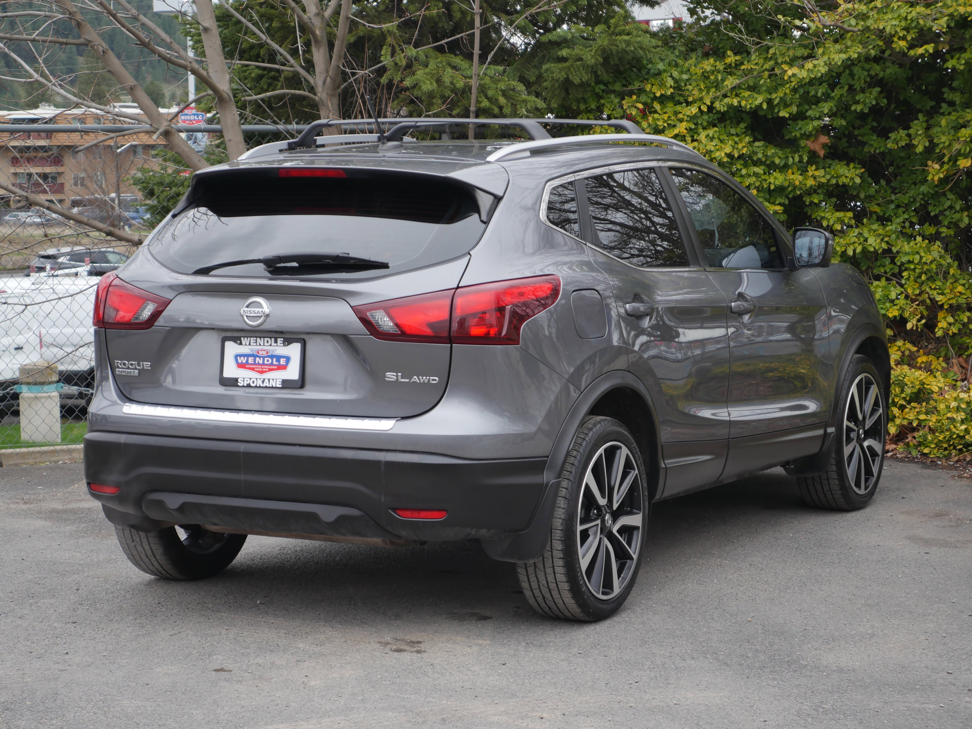 Used 2017 Nissan Rogue Sport SL image 24