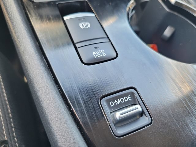 Used 2021 Nissan Rogue S FWD image 26