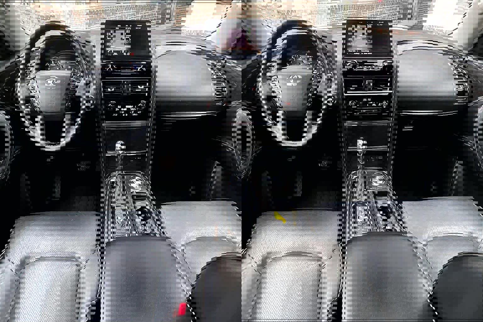 Used 2024 INFINITI QX80 Luxe image 16