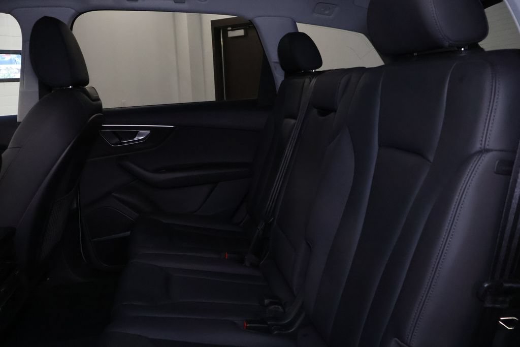 Used 2022 Audi Q7 3.0T Premium Plus w/ Premium Plus Package AWD/4WD image 15