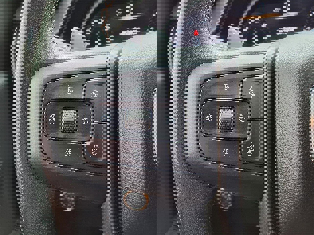 Used 2023 GMC Sierra 1500 AT4 w/ AT4 Premium Package image 26