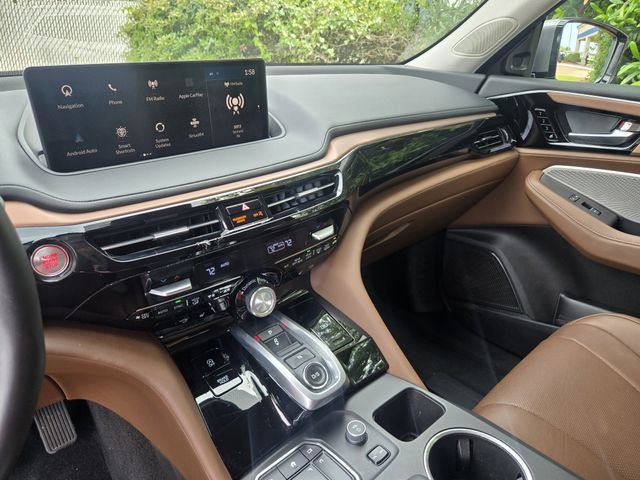 Used 2024 Acura MDX SH-AWD w/ Technology Package image 17