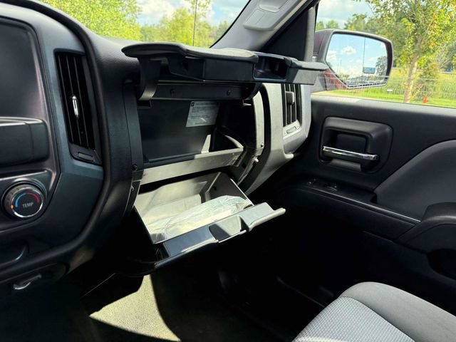 Used 2018 Chevrolet Silverado 1500 Custom w/ Custom Convenience Package AWD/4WD image 30