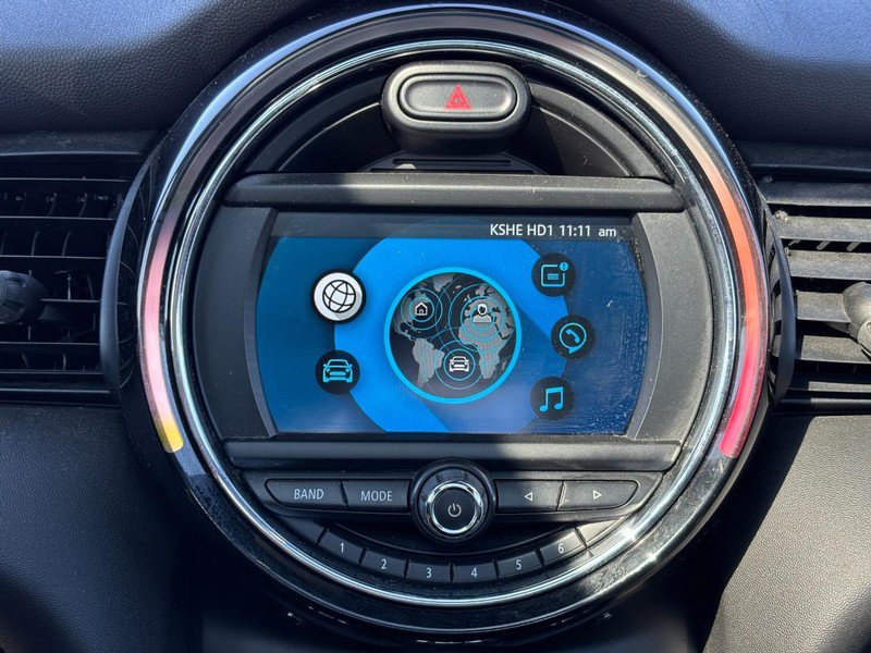 Used 2020 MINI Cooper 4-Door Hardtop image 22