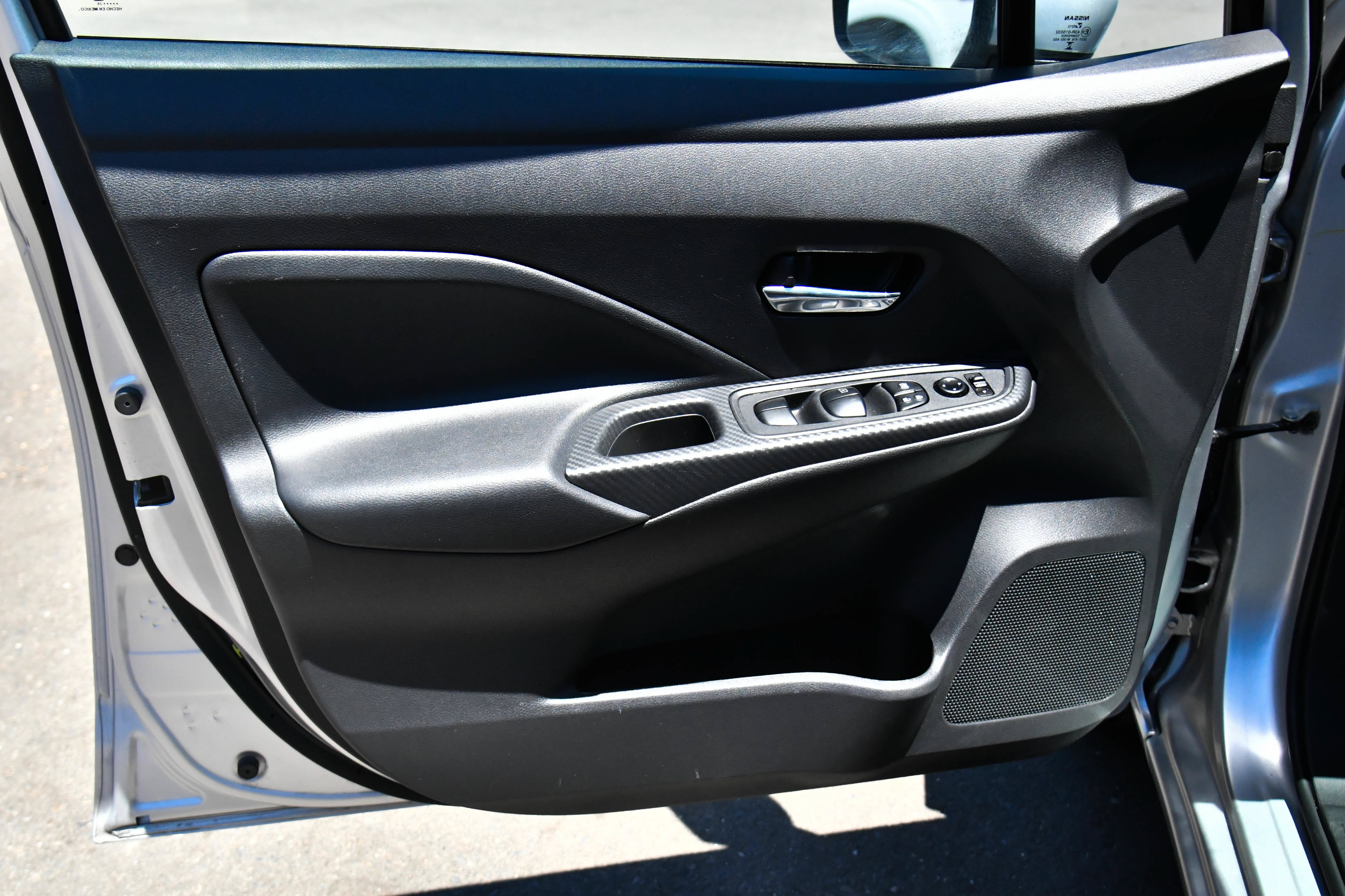 Used 2025 Nissan Versa SV FWD image 13