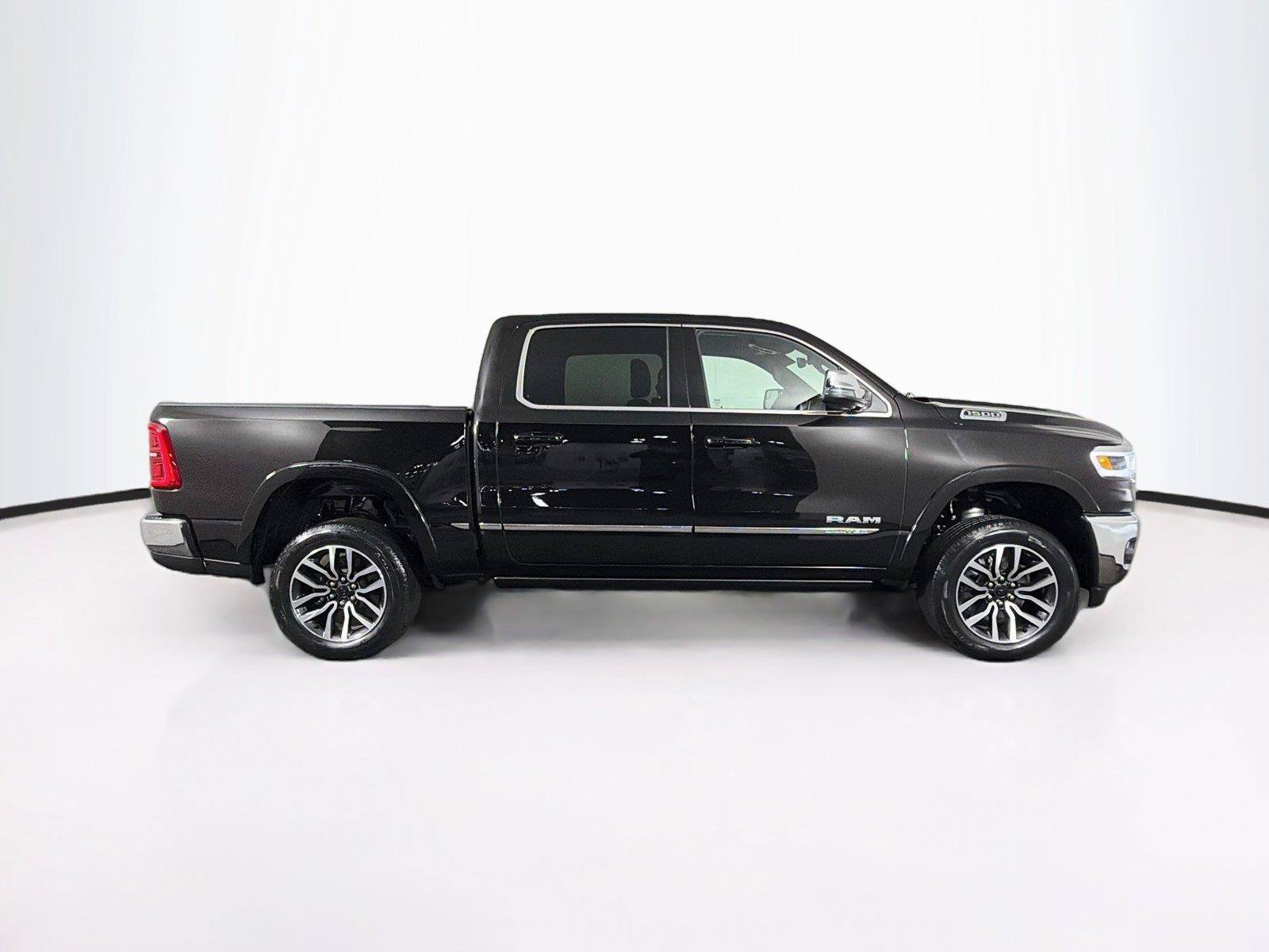 Used 2026 RAM 1500 Limited AWD/4WD image 12