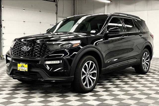 Used 2023 Ford Explorer ST-Line w/ Class IV Trailer Tow Package image 12