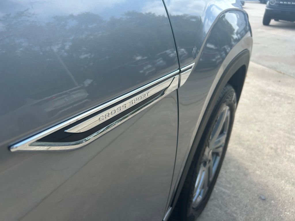 Certified 2024 Volkswagen Atlas Cross Sport SEL R-Line image 36