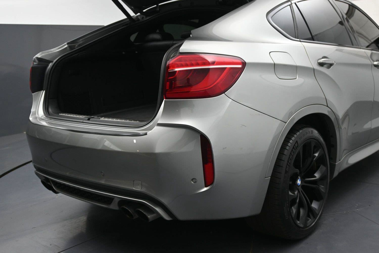 Used 2018 BMW X6 M AWD/4WD image 14