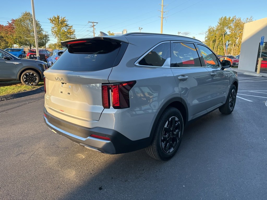 New 2026 Kia Sorento S image 6