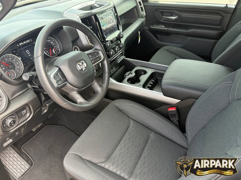 New 2026 RAM 1500 Express AWD/4WD image 16