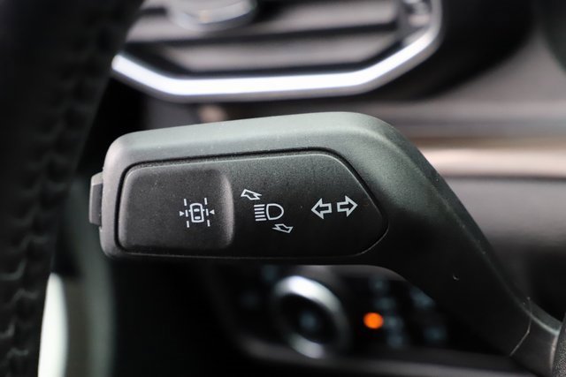 Used 2023 Ford Explorer Limited image 40