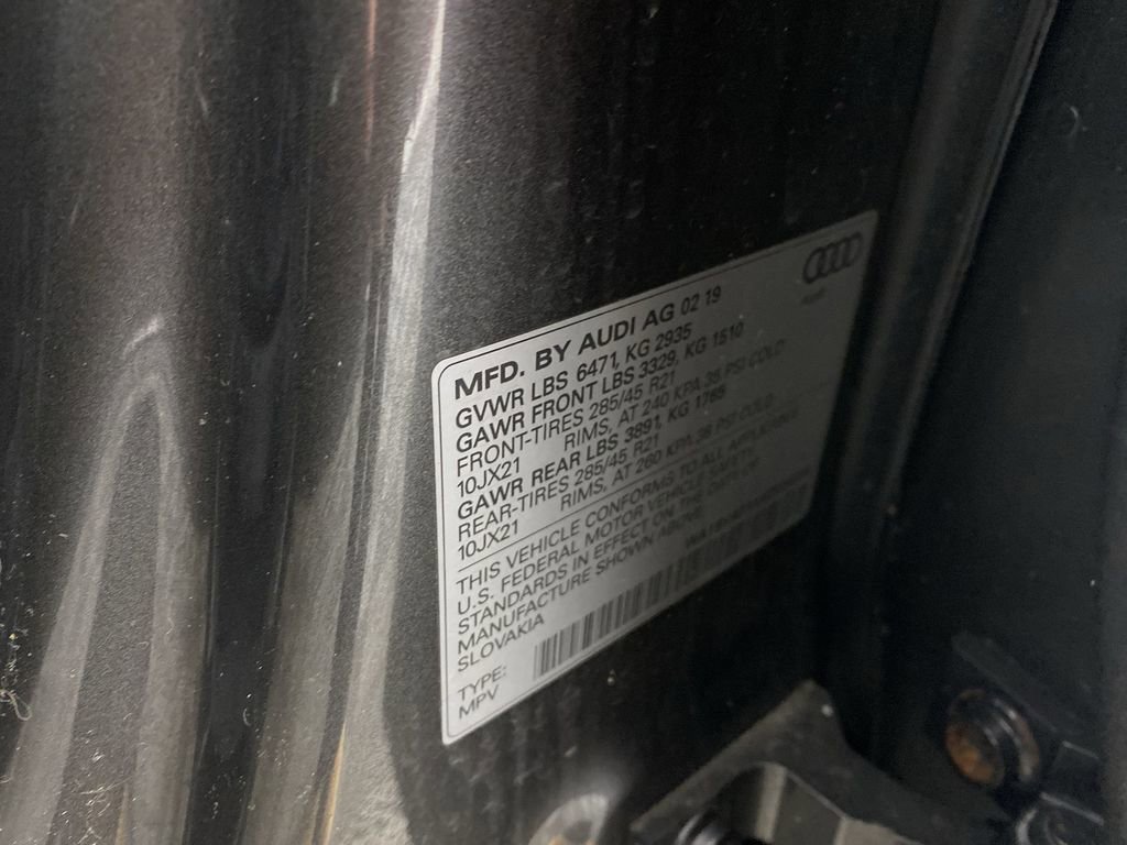 Used 2019 Audi Q8 Premium Plus w/ Premium Plus image 37