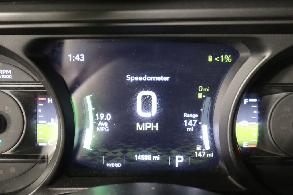 Used 2025 Jeep Wrangler Unlimited Sahara image 40