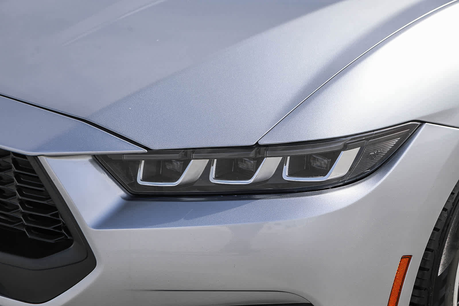 Used 2024 Ford Mustang Premium image 8