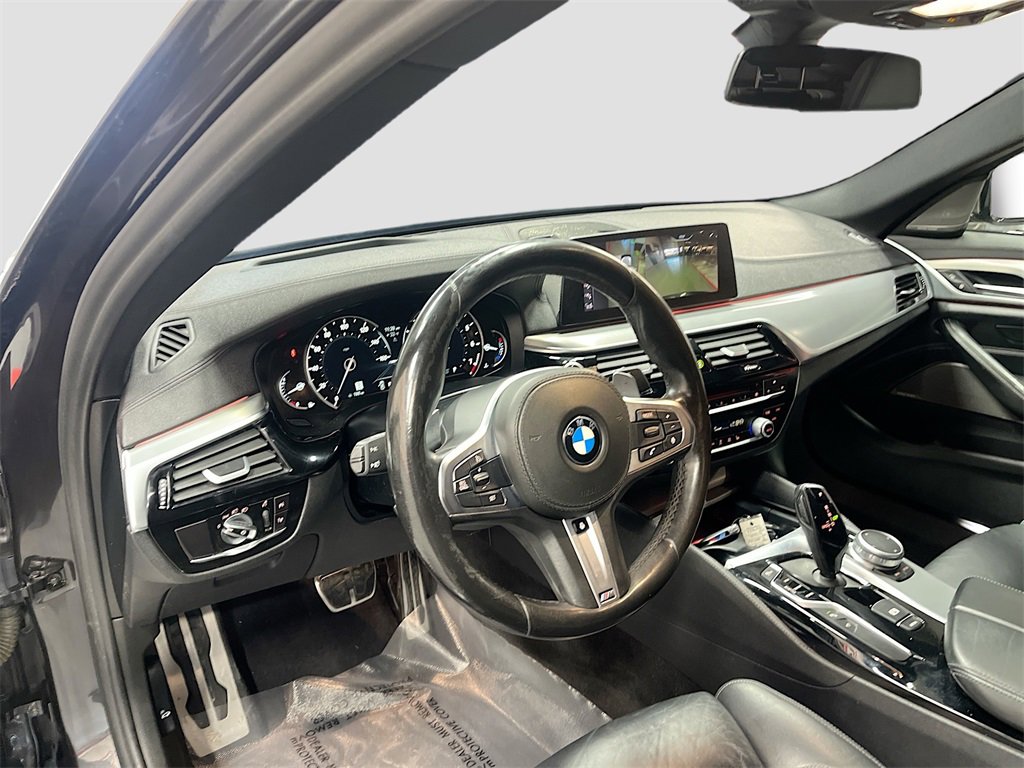 Used 2019 BMW M550i xDrive image 9