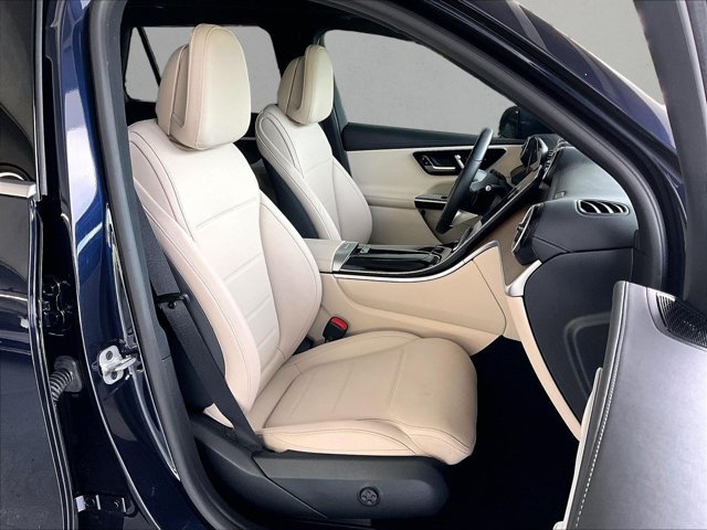 Used 2024 Mercedes-Benz GLC 300 image 9