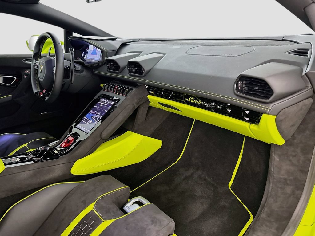 Used 2023 Lamborghini Huracan Tecnica RWD image 30