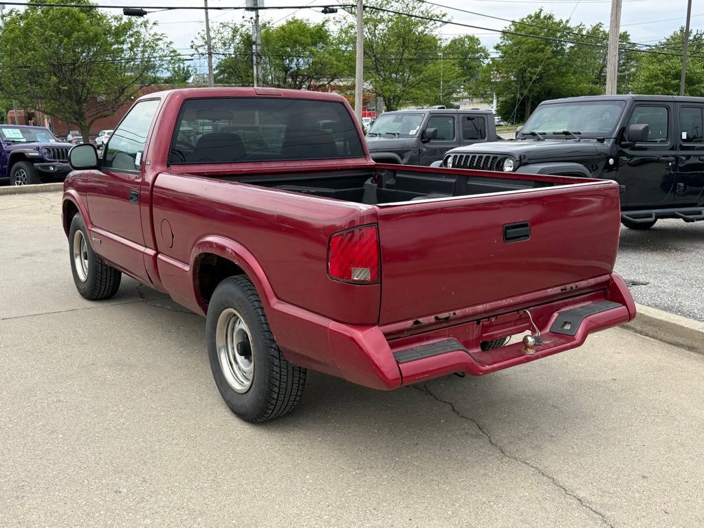 Used 1996 Chevrolet S10 Pickup 2WD Regular Cab image 21