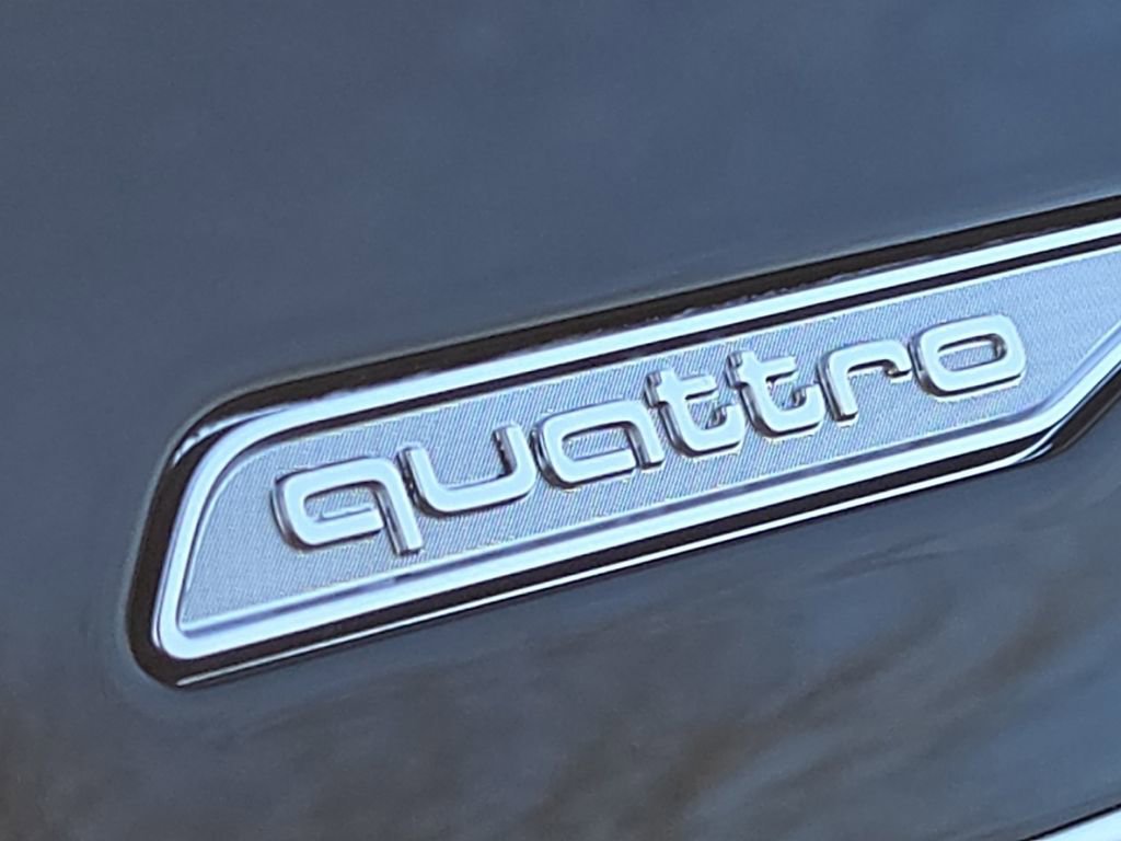 Used 2025 Audi Q8 Prestige image 7