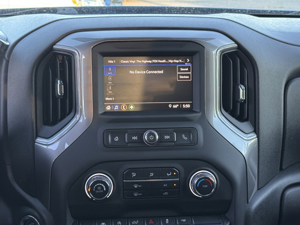 Used 2022 Chevrolet Silverado 1500 Custom image 25