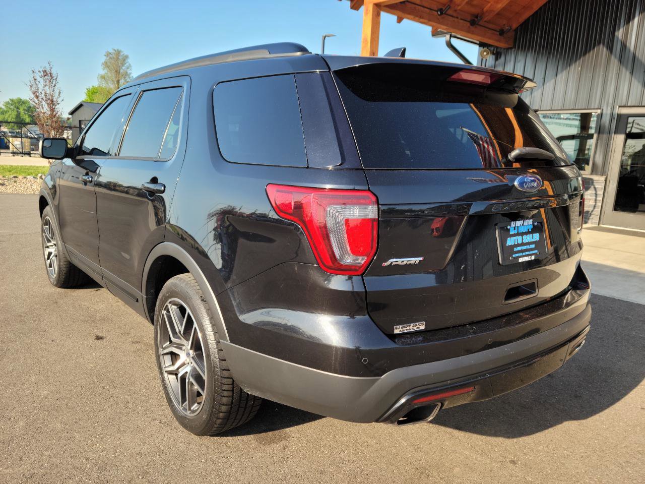 Used 2017 Ford Explorer Sport AWD/4WD image 6