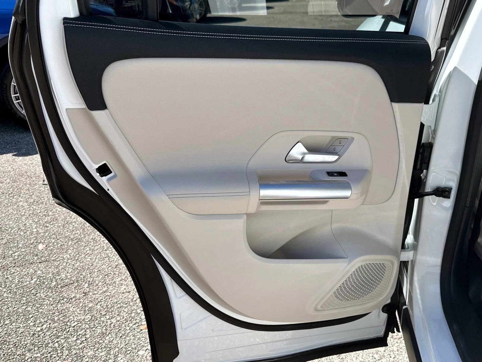 Certified 2025 Mercedes-Benz GLA 250 image 13