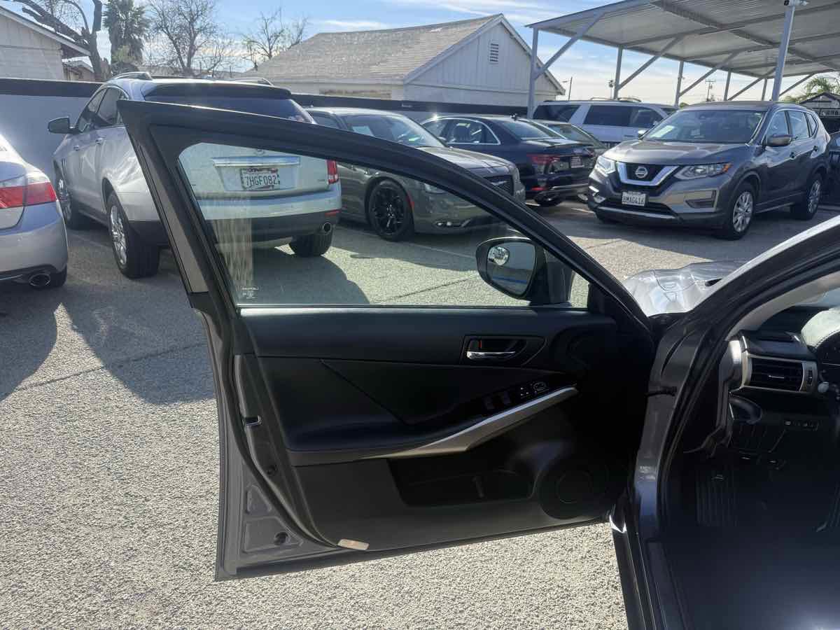 Used 2016 Lexus IS 200t image 6