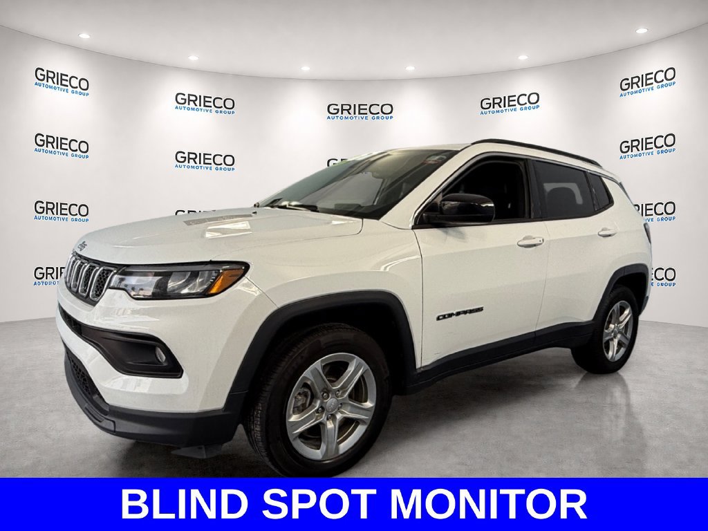 Used 2024 Jeep Compass Latitude AWD/4WD image 3