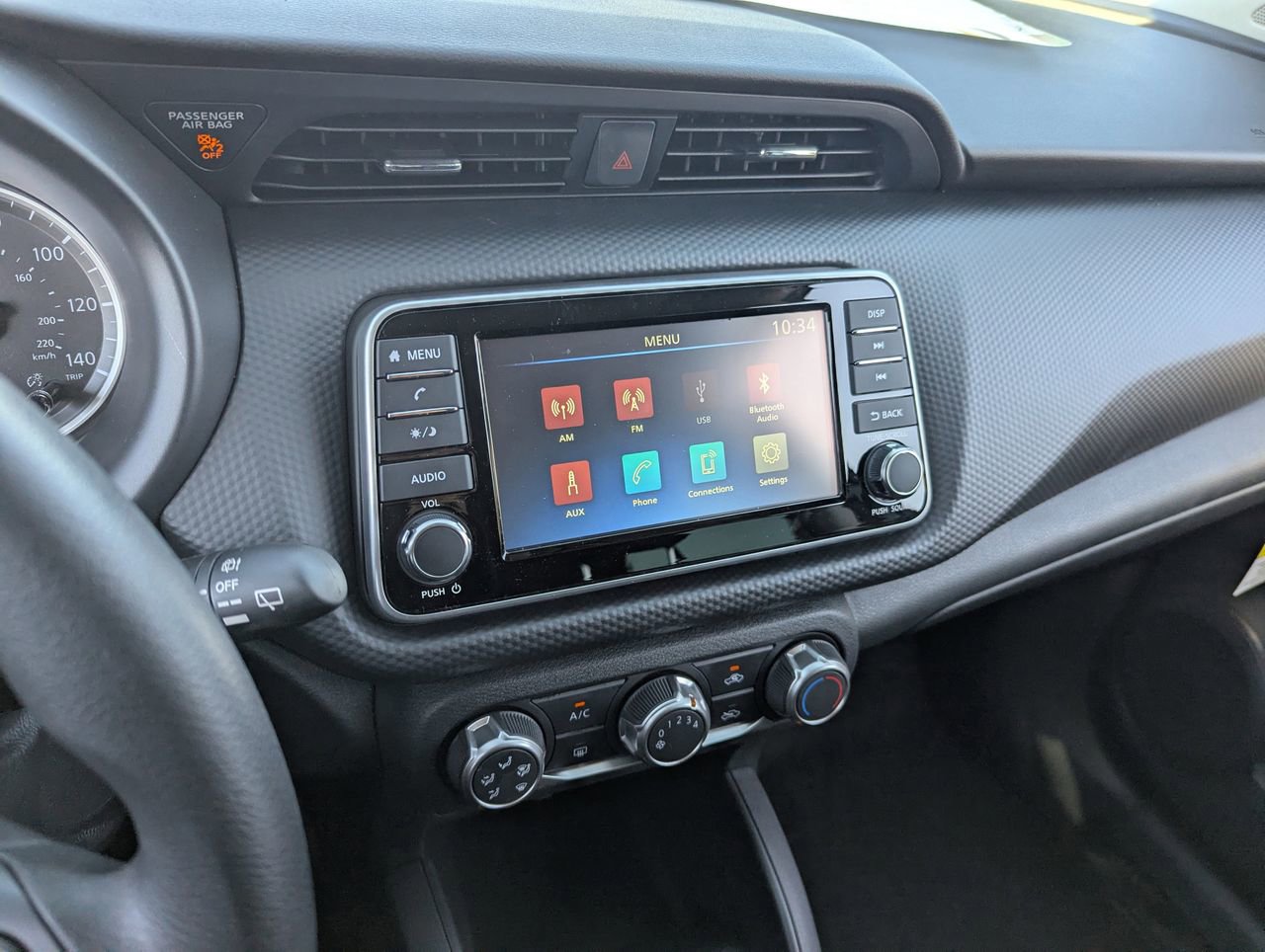 New 2025 Nissan Kicks Play S image 12