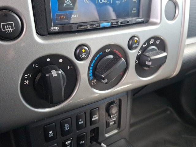 Used 2010 Toyota FJ Cruiser 4WD image 14